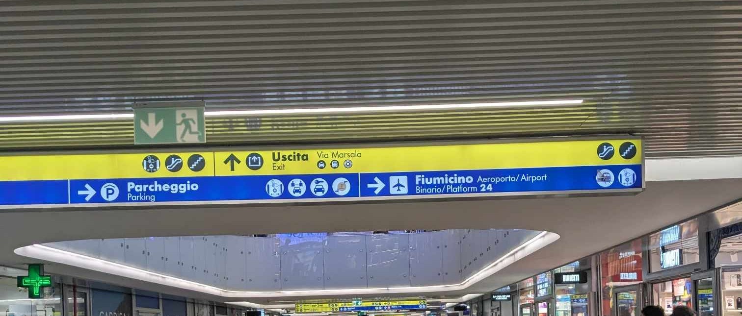 Panneau étage Fiumicino depuis la gare