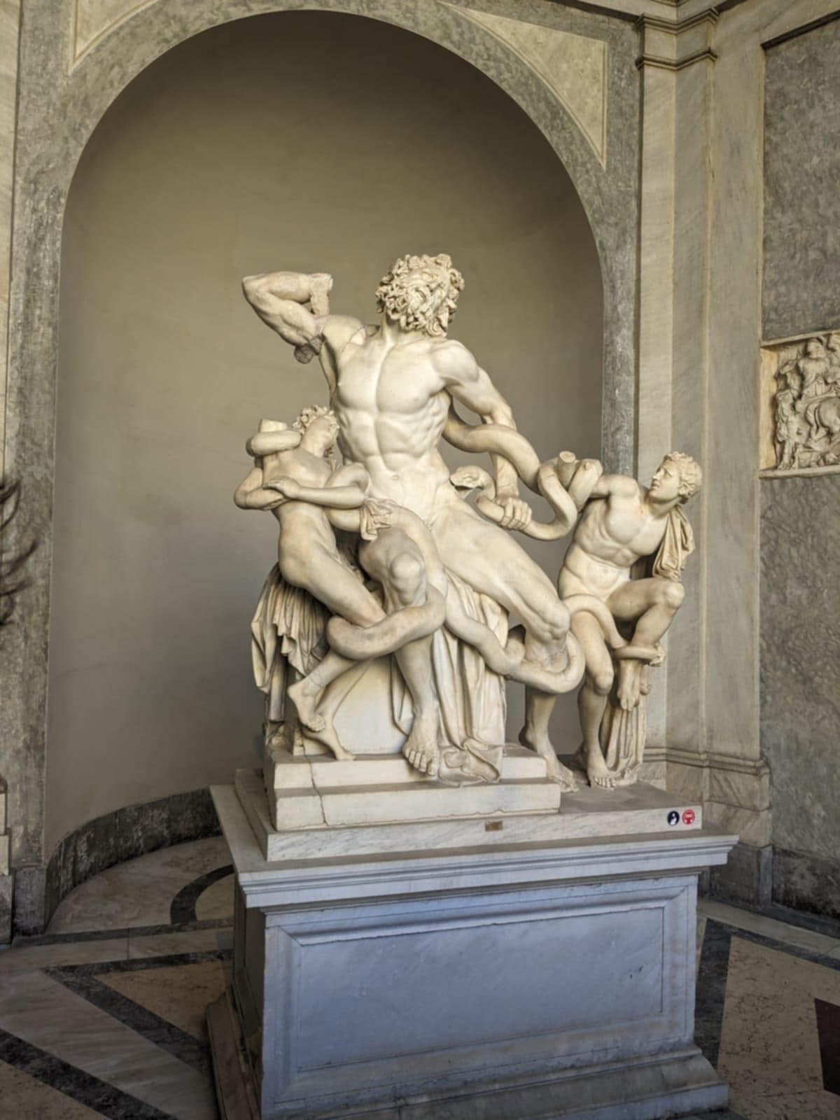 Sculpture groupe Laocoon musées du Vatican