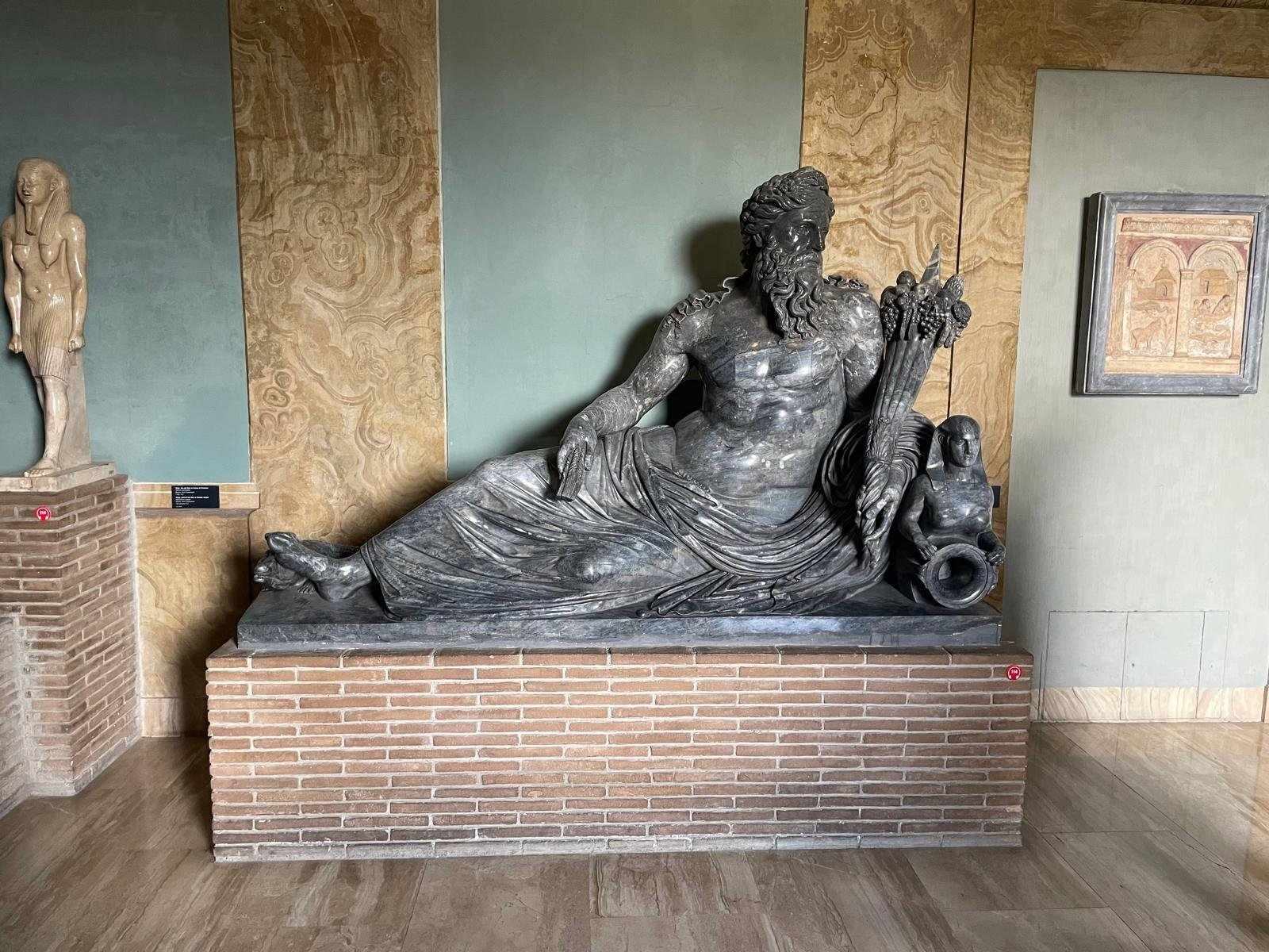 Statue musée égyptien musées du Vatican