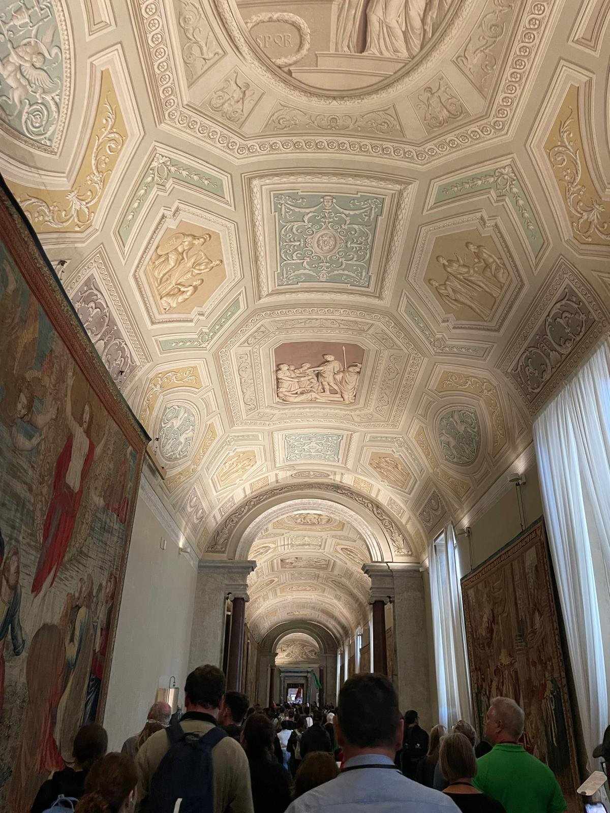 Galerie des tapisseries musées du Vatican 2