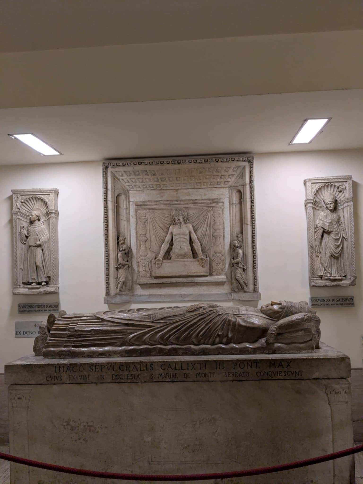 Tombe du pape Calixte III dans les grottes du Vatican