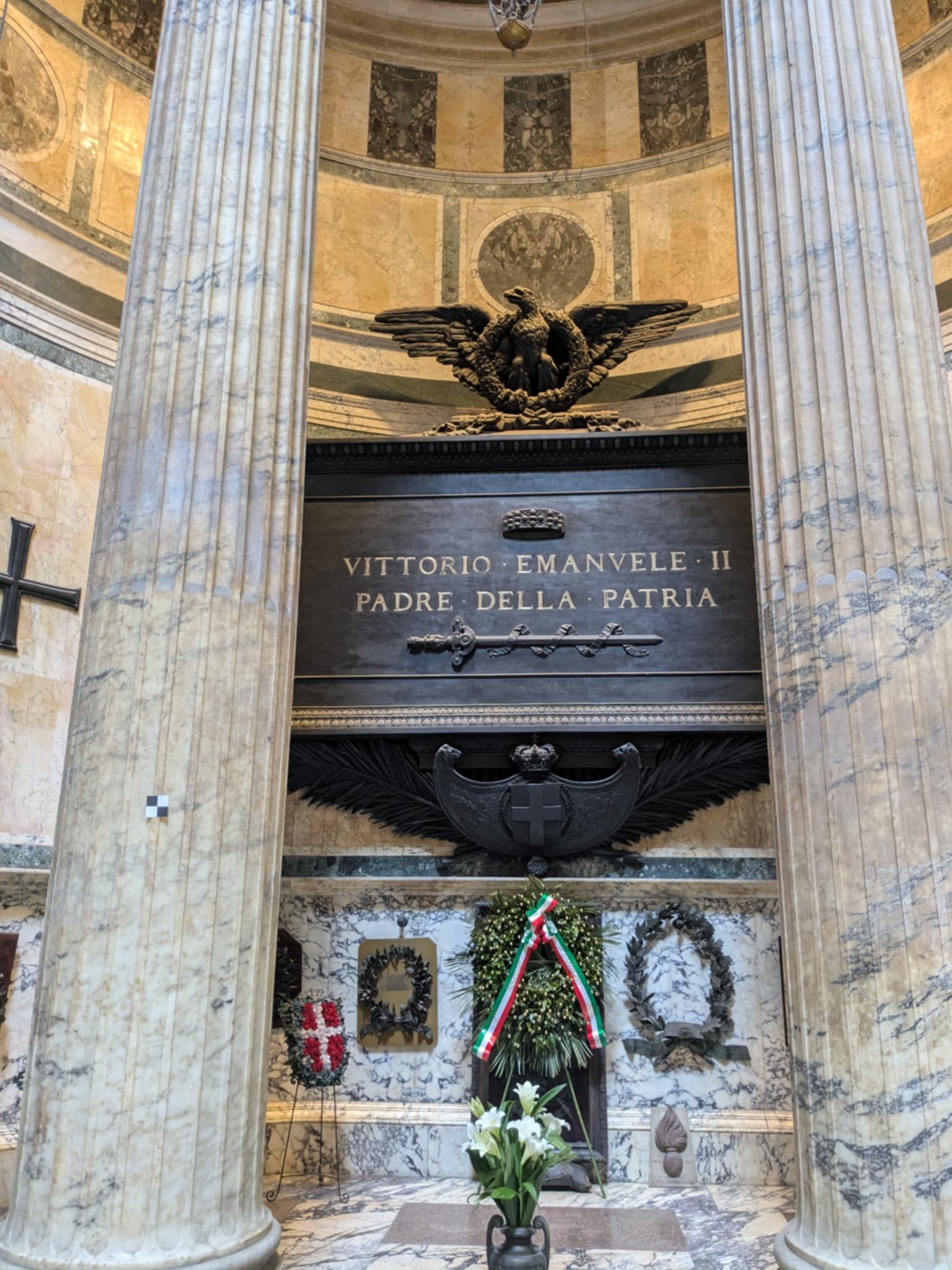 Tombe de Victor-Emmanuel II dans le Panthéon de Rome