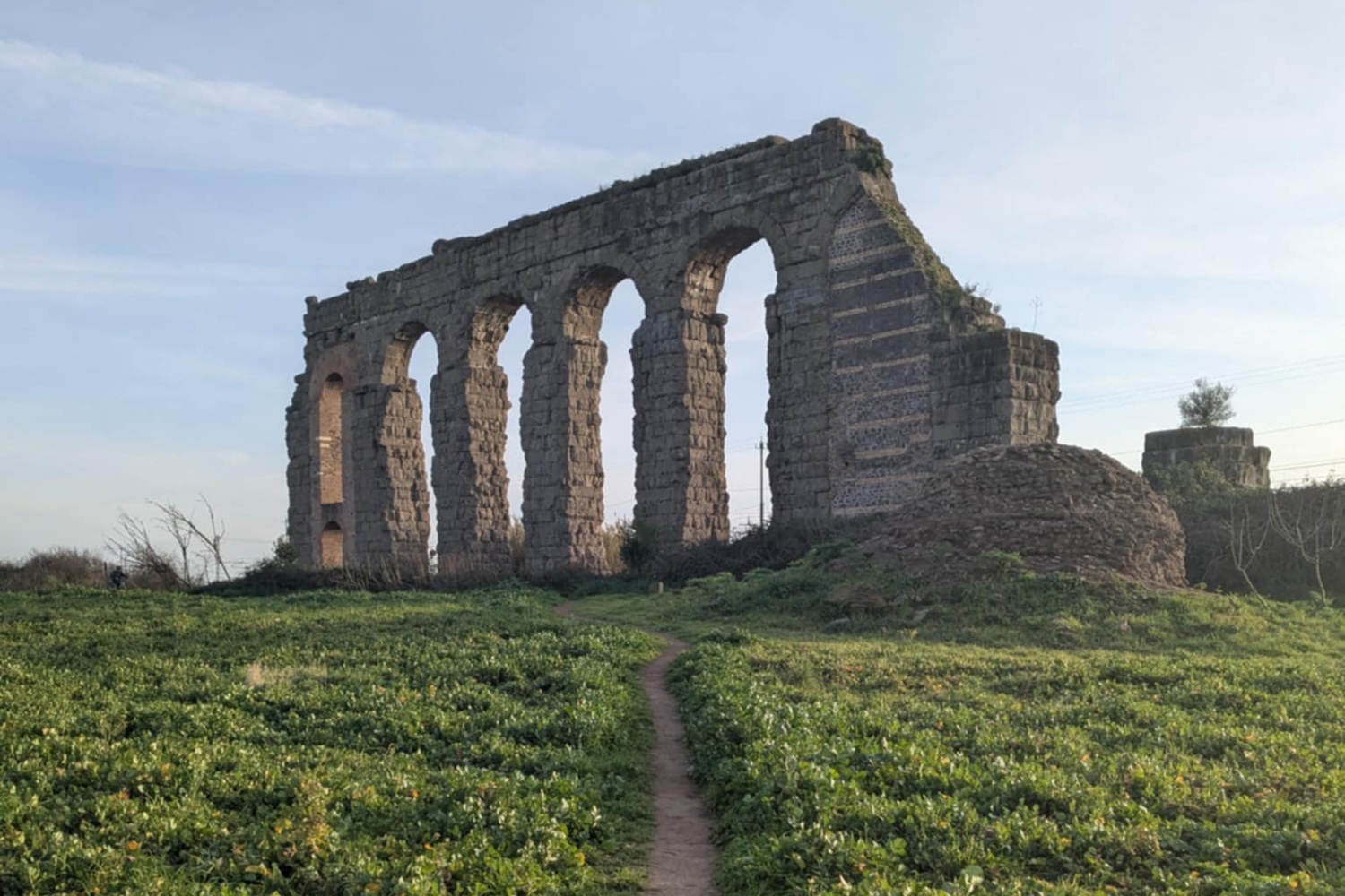 Aqueduc au parco degli acquedotti de Rome