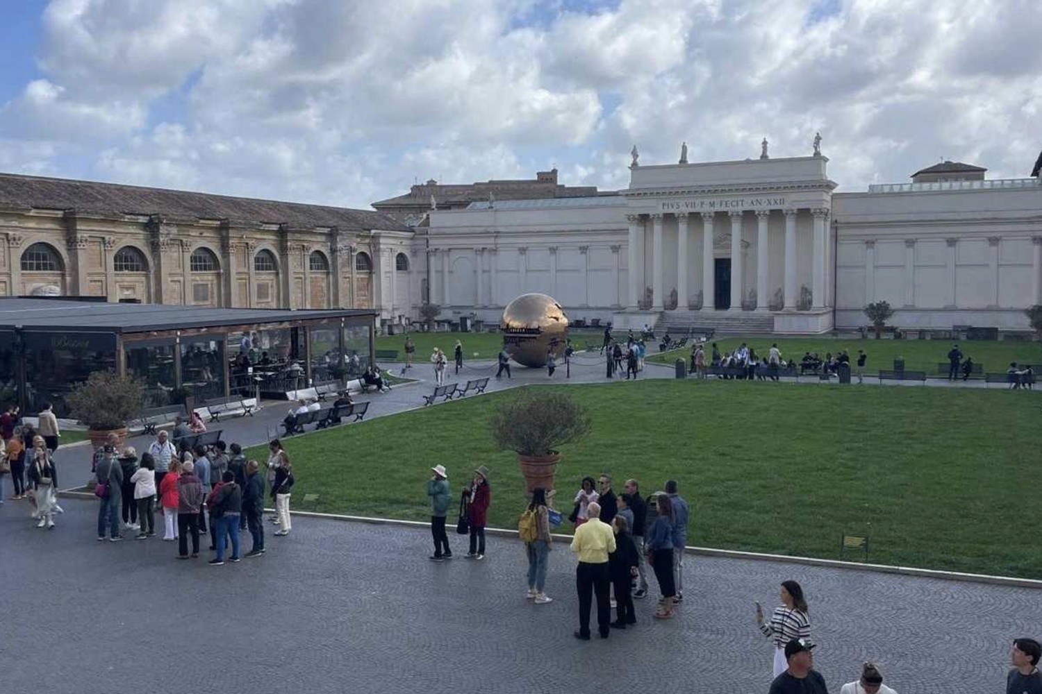 Musées du Vatican cour intérieur