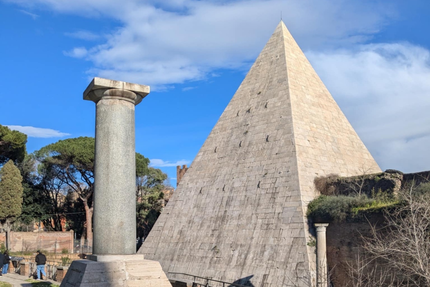 Pyramide de Cestius
