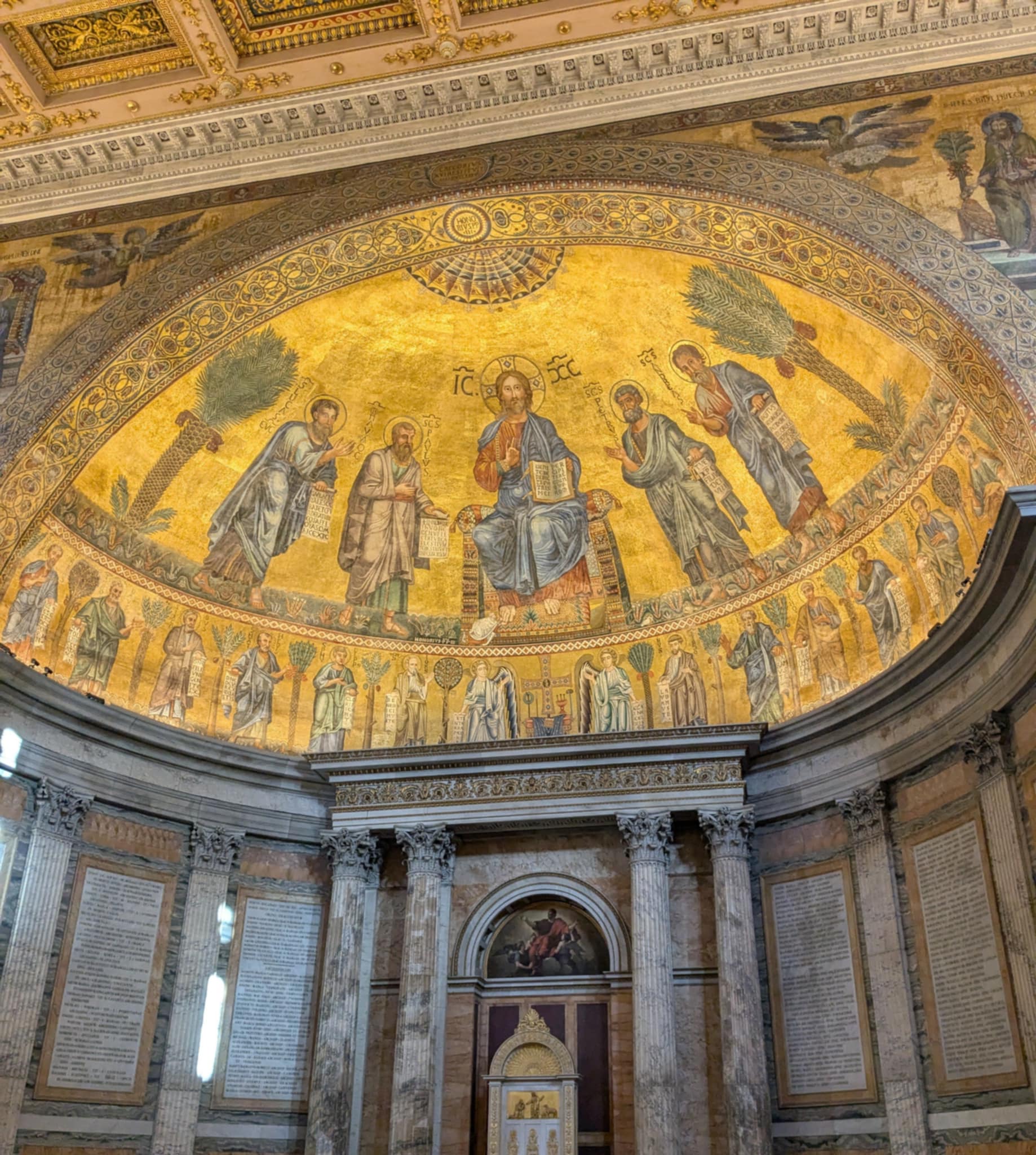 Mosaïque centrale de la basilique Saint-Paul-Hors-les-Murs