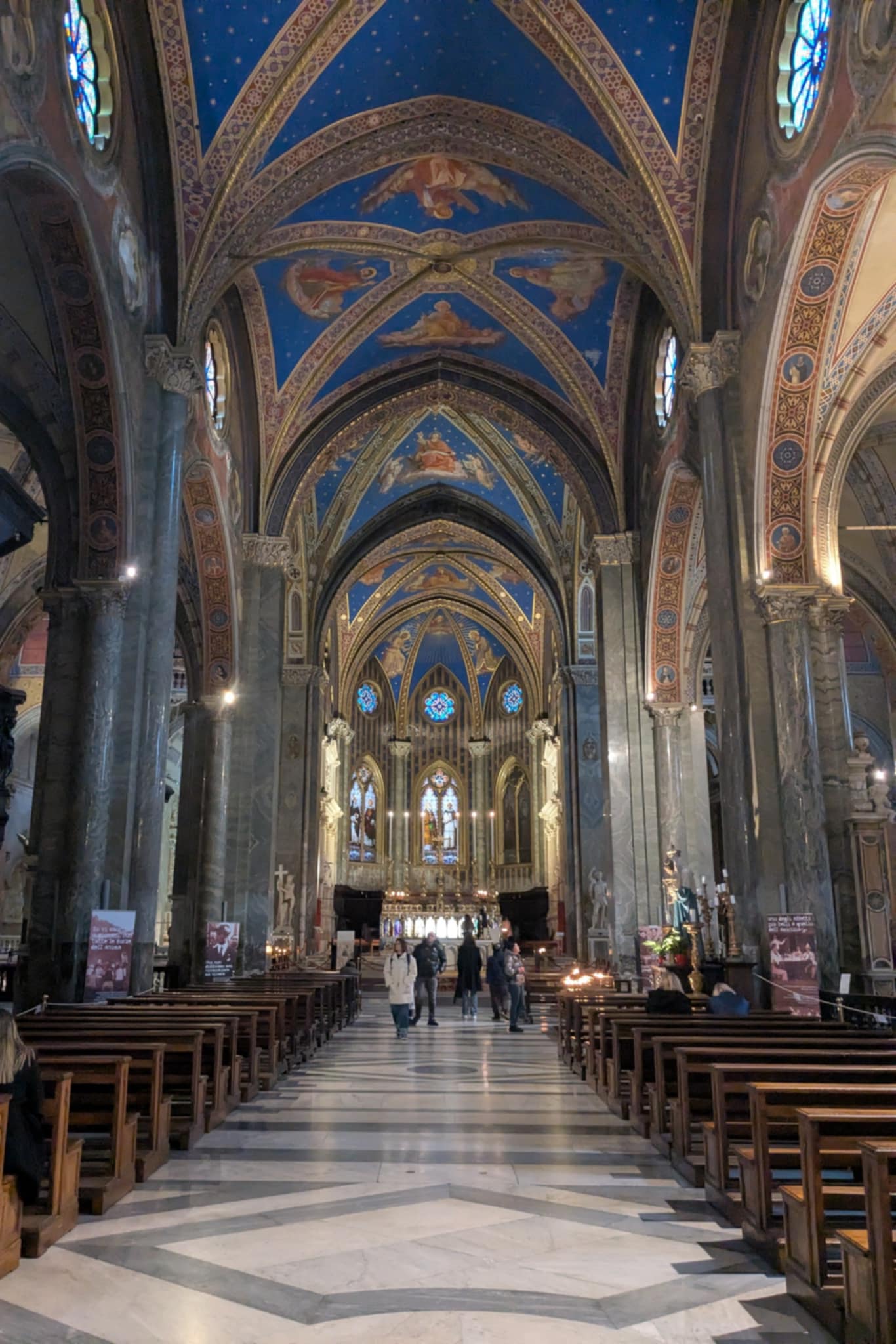 Nef à l'intérieur de l'église Santa Maria Sopra Minerva