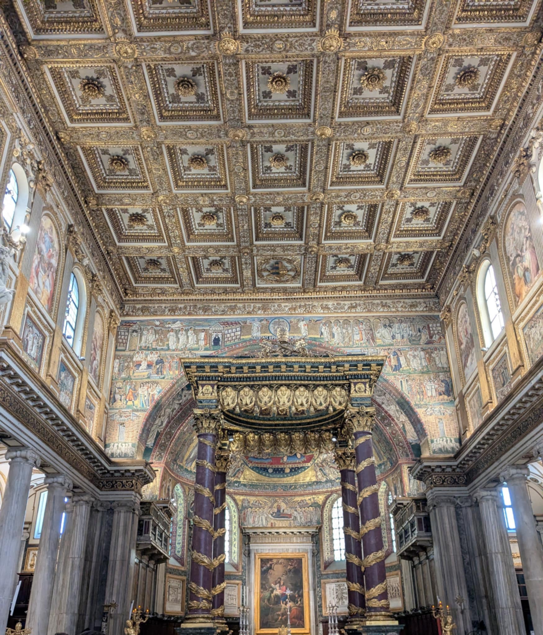 Plafond de la basilique Sainte-Marie-Majeure à Rome