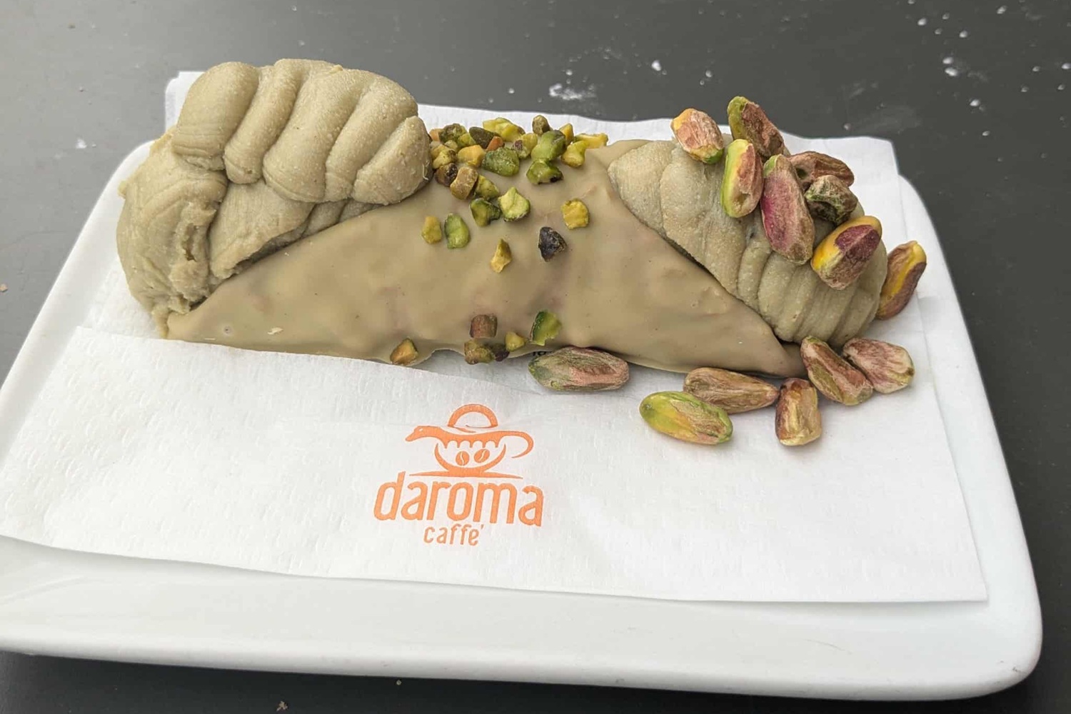 Cannolo avec de la pistache (Pistacchio Lover) de la Cannoleria Siciliana