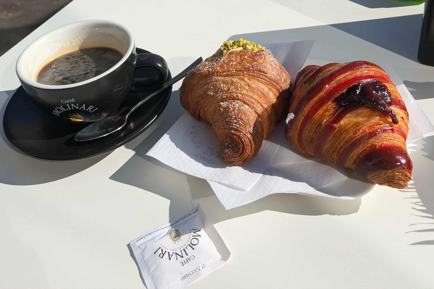 Croissants pistache et framboise