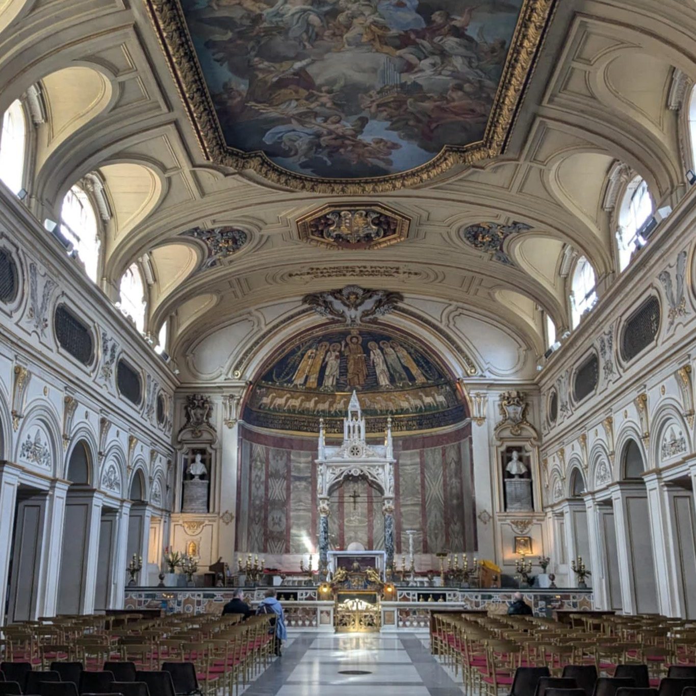 Nef de la basilique Sainte-Cécile-en-Trastevere