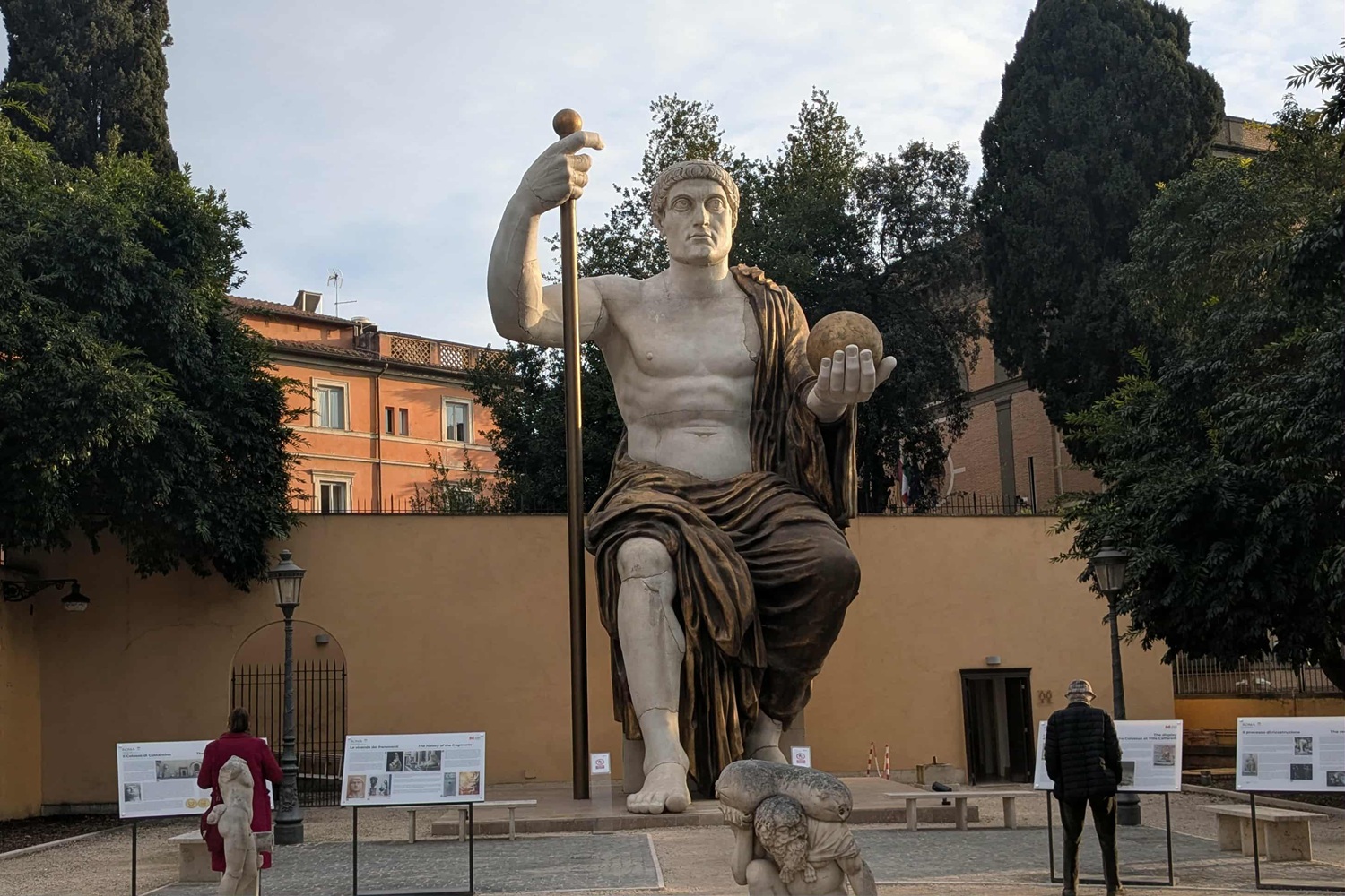 Reconstitution de la statue du colosse de Constantin
