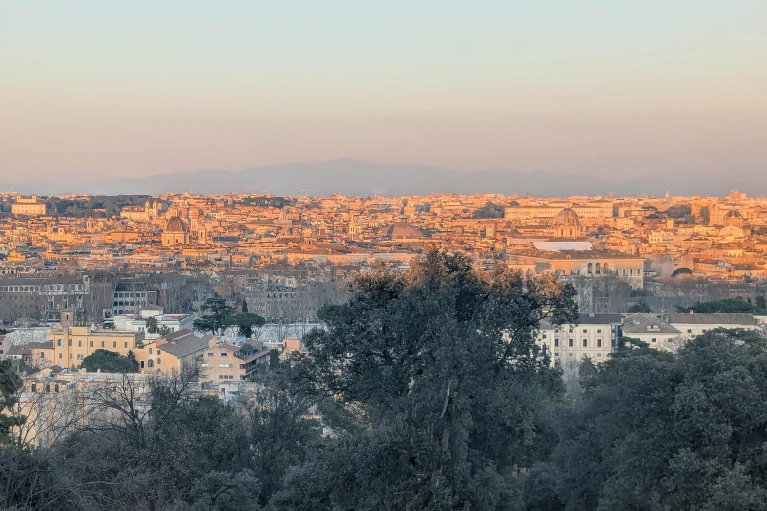 La vue panoramique sur Rome depuis le Janicule