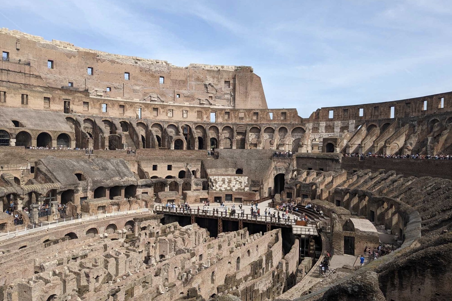 Vue plongeante interne du Colisée